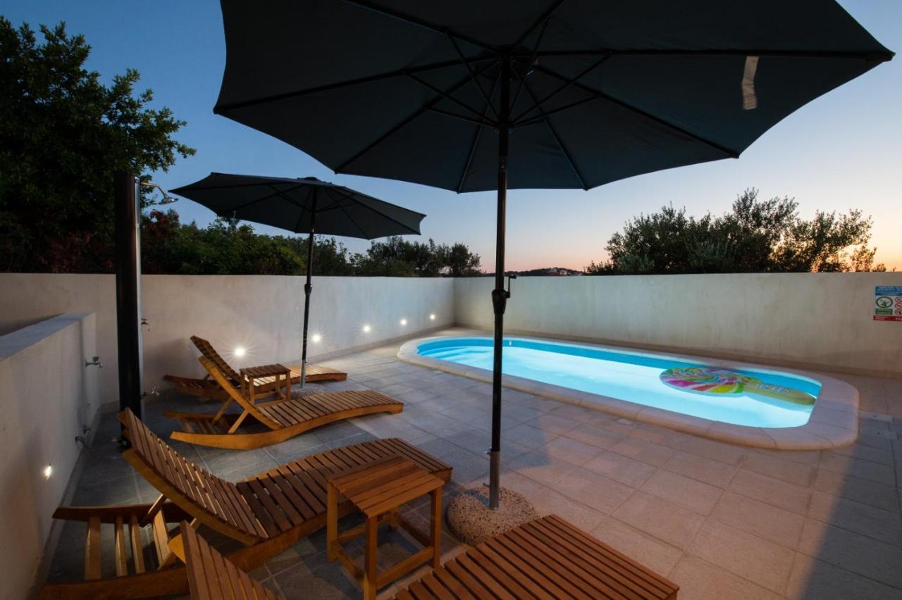 Brand New Aparment With Sea View & Swimming Pool At Ciovo - Villa Fiorentini Trogir Eksteriør billede