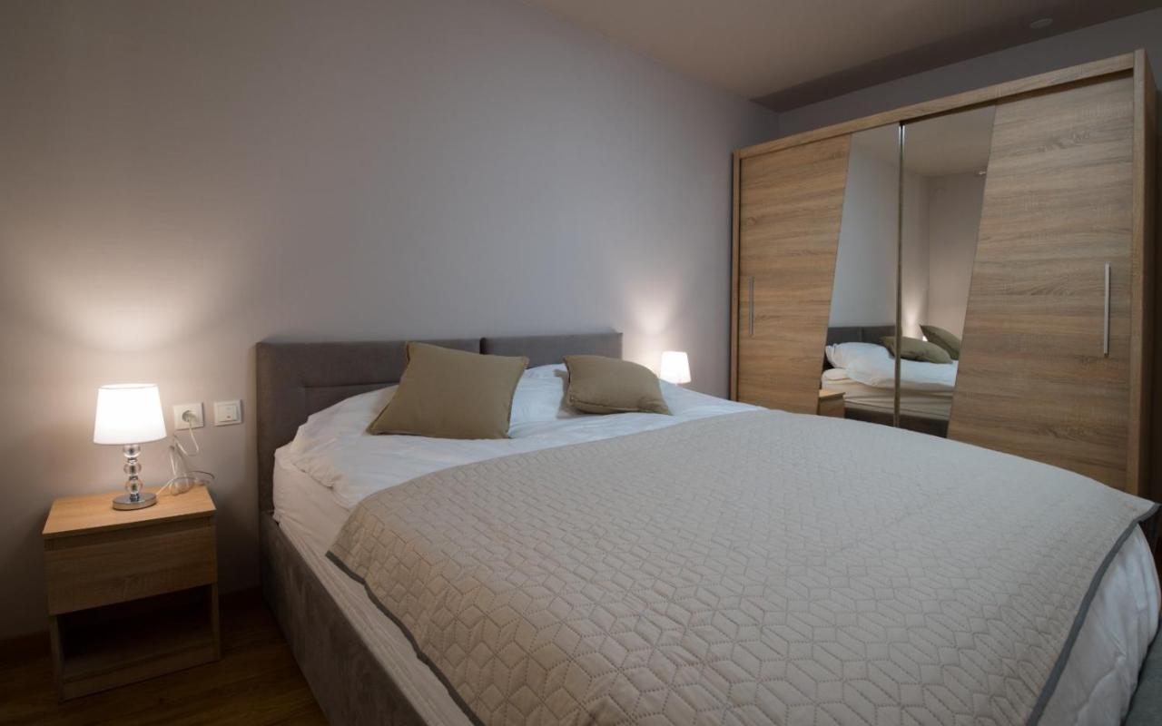Brand New Aparment With Sea View & Swimming Pool At Ciovo - Villa Fiorentini Trogir Eksteriør billede