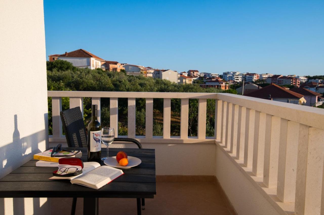 Brand New Aparment With Sea View & Swimming Pool At Ciovo - Villa Fiorentini Trogir Eksteriør billede